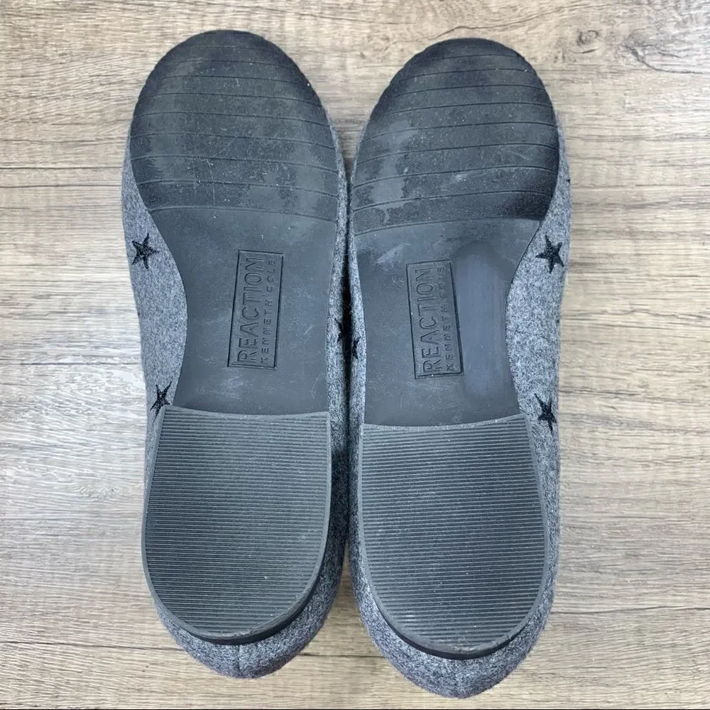 Keneth Cole Reaction “WELTON”  Gray/Black Stars Loafers~Size 7.5‎